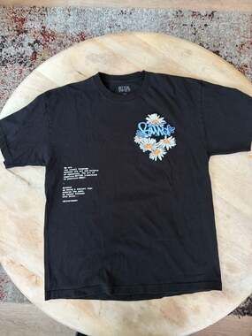 Bittersweet Black Double-Sided Floral & Quote Graphic Tee Adult Size Large